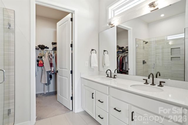 7104 Wayfarer Drive, Charlotte, NC 28269