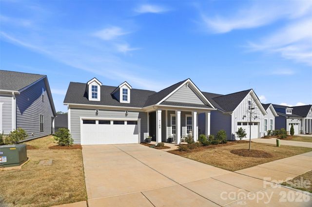 7104 Wayfarer Drive, Charlotte, NC 28269