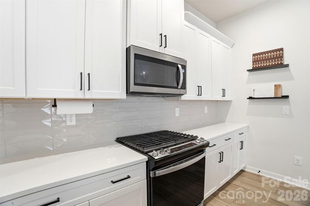 7104 Wayfarer Drive, Charlotte, NC 28269