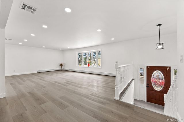 193 Frederick Avenue, South Floral Park, NY 11001