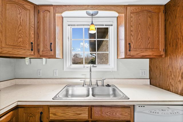 1502 Theodore Drive B, Champaign, IL 61821