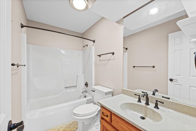 1502 Theodore Drive B, Champaign, IL 61821