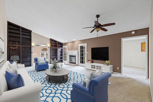 1502 Theodore Drive B, Champaign, IL 61821