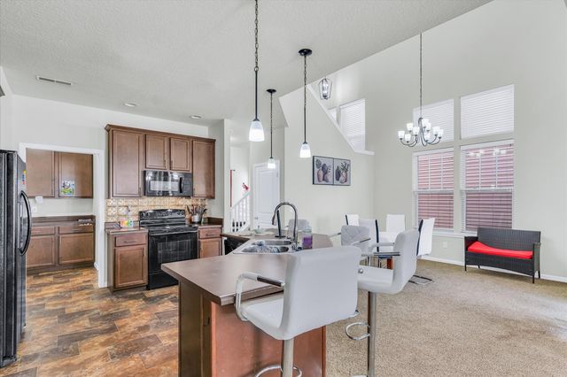 412 Doisy Lane, Champaign, IL 61822