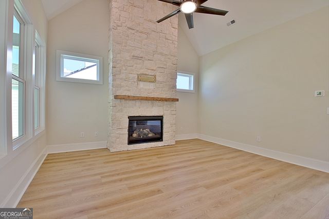 40 Greylock Creek Drive, Senoia, GA 30276