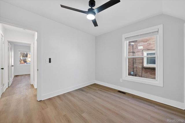 17127 Griggs Street, Detroit, MI 48221