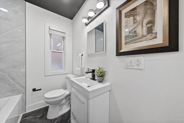 17127 Griggs Street, Detroit, MI 48221