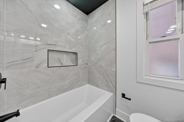 17127 Griggs Street, Detroit, MI 48221