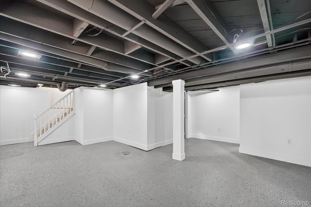 17127 Griggs Street, Detroit, MI 48221