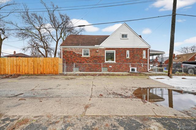 17127 Griggs Street, Detroit, MI 48221