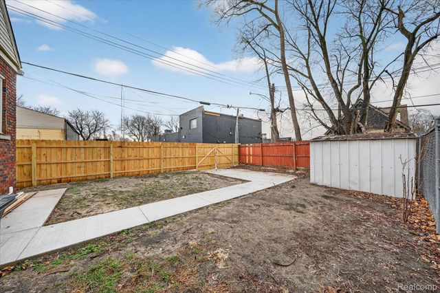 17127 Griggs Street, Detroit, MI 48221