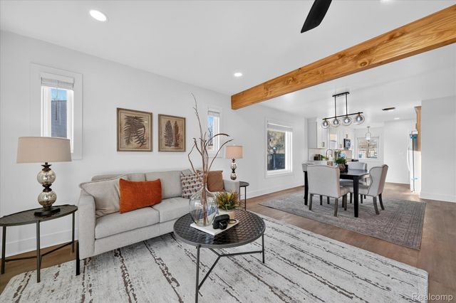 17127 Griggs Street, Detroit, MI 48221