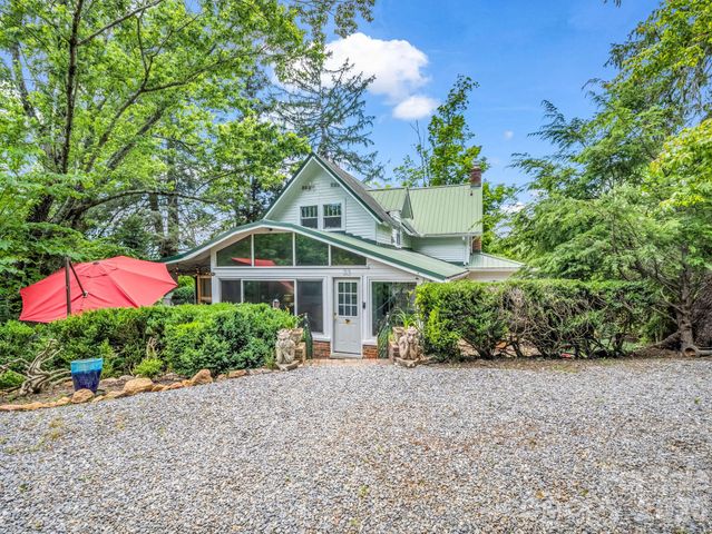 23 Sunset Drive, Black Mountain, NC 28711
