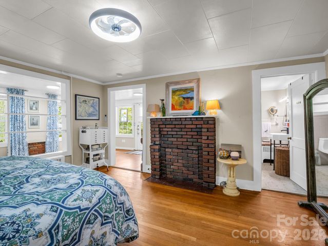 23 Sunset Drive, Black Mountain, NC 28711