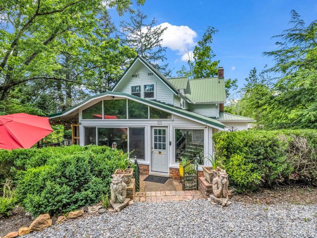 23 Sunset Drive, Black Mountain, NC 28711