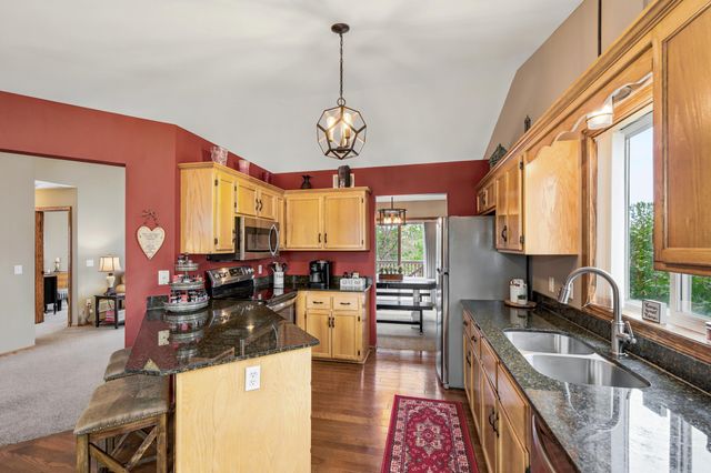 6156 152nd Street N, Hugo, MN 55038