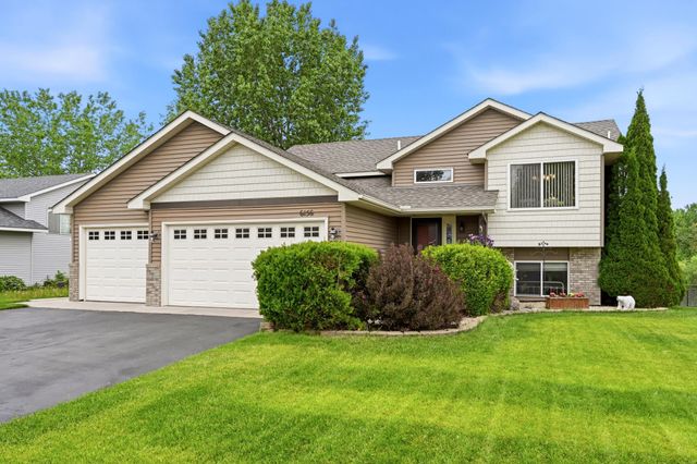 6156 152nd Street N, Hugo, MN 55038