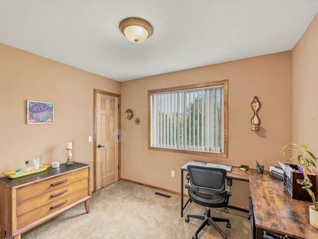 6156 152nd Street N, Hugo, MN 55038