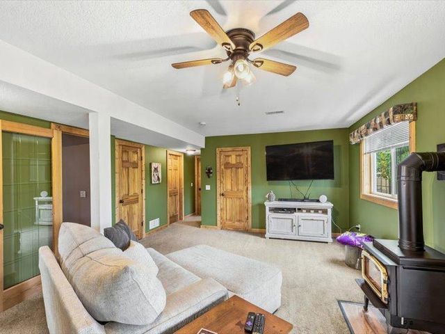 6156 152nd Street N, Hugo, MN 55038