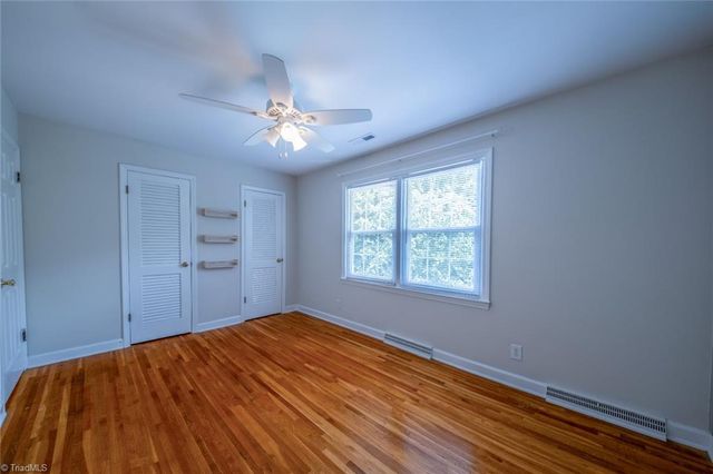 1320 Abingdon Way, Winston-salem, NC 27106