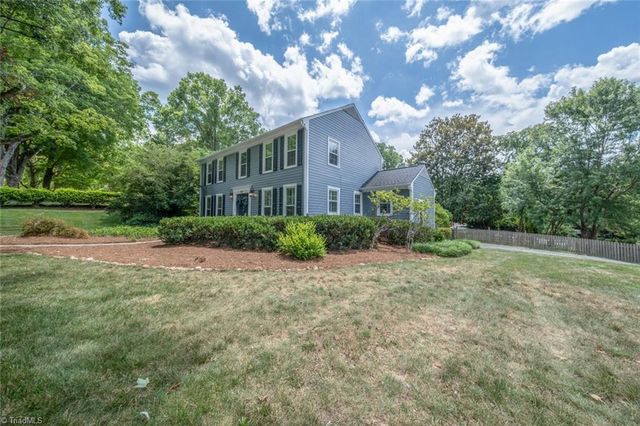 1320 Abingdon Way, Winston-salem, NC 27106