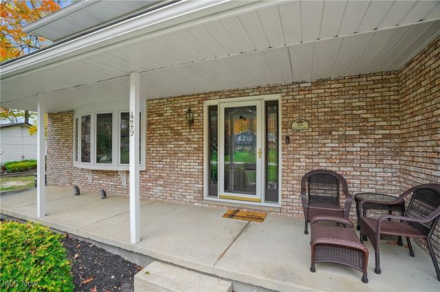 429 Whittlesey Drive, Tallmadge, OH 44278