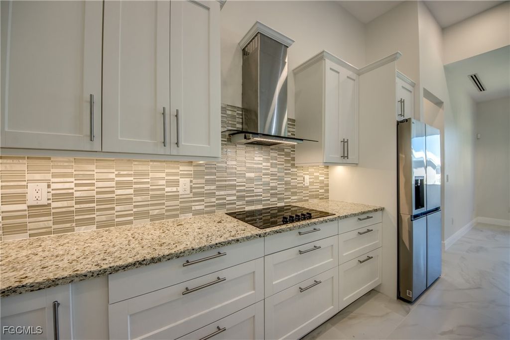 Image 11 of property listing at 2332 NW 35th PL, Cape Coral, FL 33993