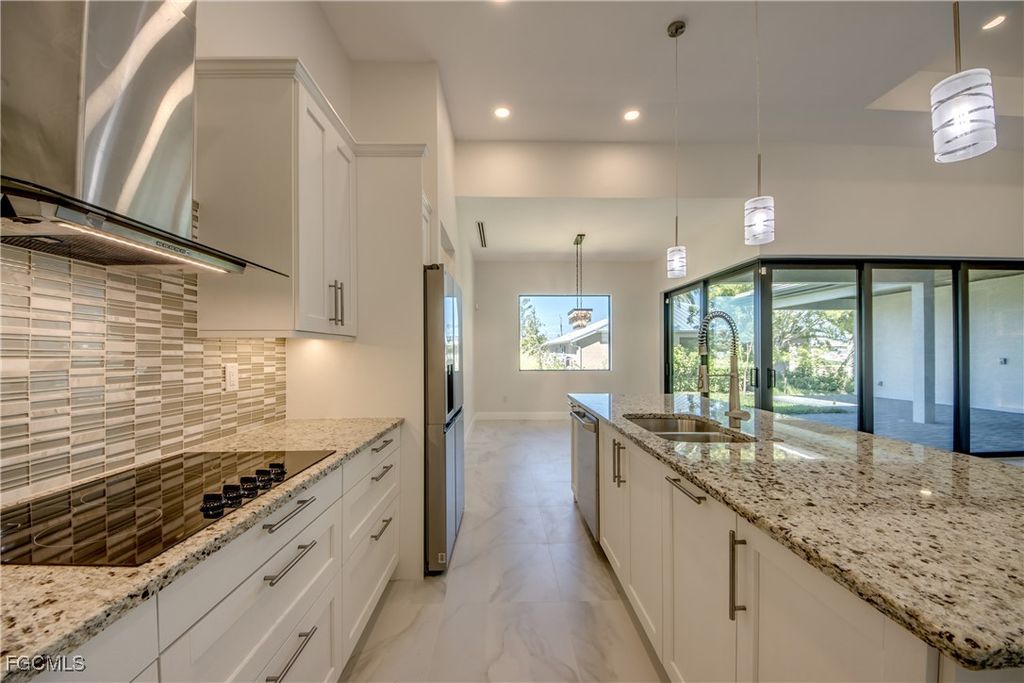 Image 12 of property listing at 2332 NW 35th PL, Cape Coral, FL 33993