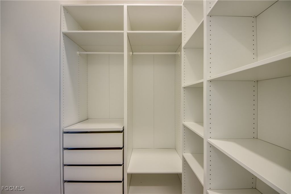 Image 17 of property listing at 2332 NW 35th PL, Cape Coral, FL 33993