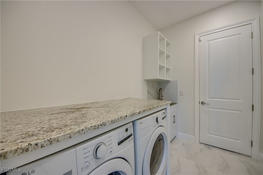 Image 28 of property listing at 2332 NW 35th PL, Cape Coral, FL 33993