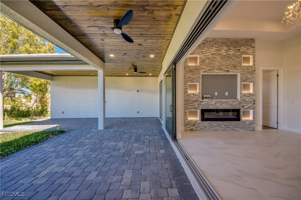 Image 31 of property listing at 2332 NW 35th PL, Cape Coral, FL 33993