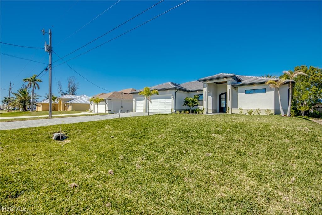 Image 32 of property listing at 2332 NW 35th PL, Cape Coral, FL 33993