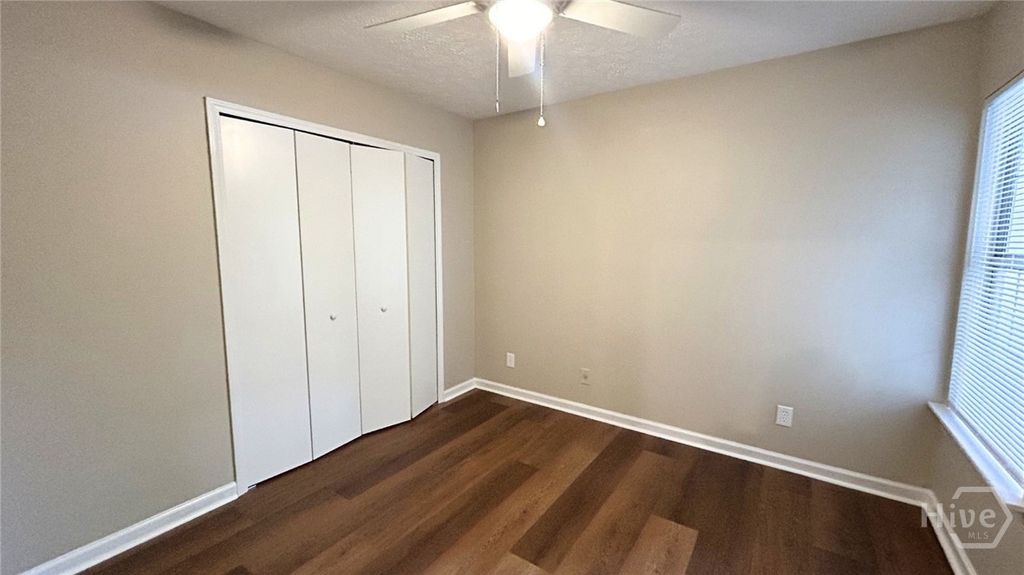 Image 13 of property listing at 108 Peachtree Drive, Savannah, GA 31419