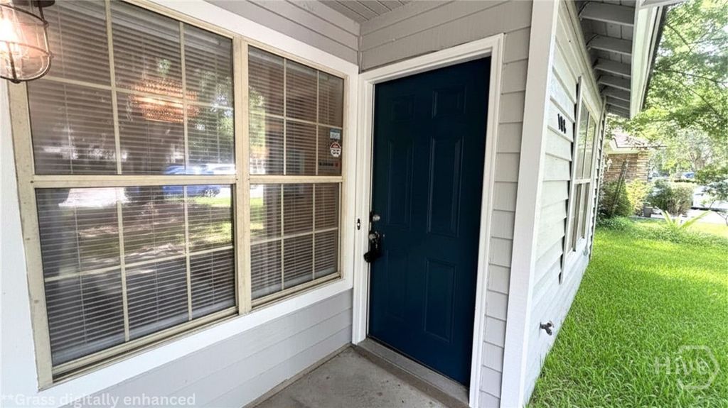 Image 3 of property listing at 108 Peachtree Drive, Savannah, GA 31419