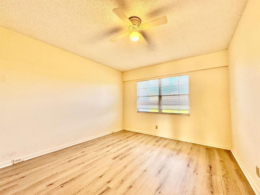 Image 14 of property listing at 82 Dorset B, Boca Raton, FL 33434