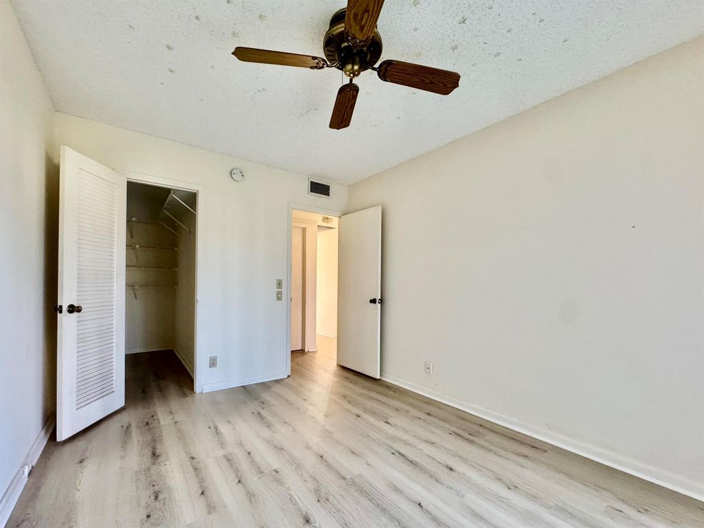 Image 16 of property listing at 82 Dorset B, Boca Raton, FL 33434