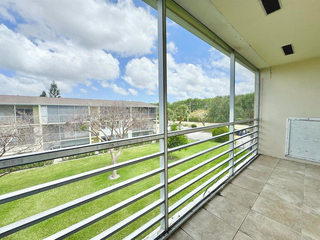 Image 22 of property listing at 82 Dorset B, Boca Raton, FL 33434