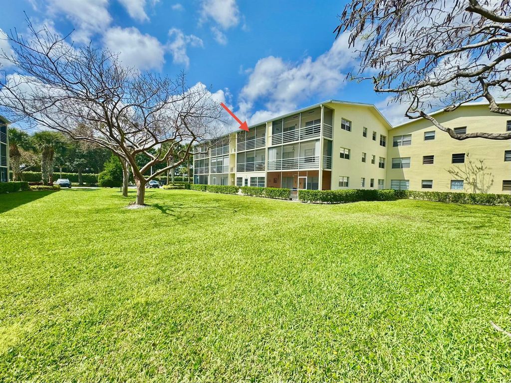 Image 24 of property listing at 82 Dorset B, Boca Raton, FL 33434
