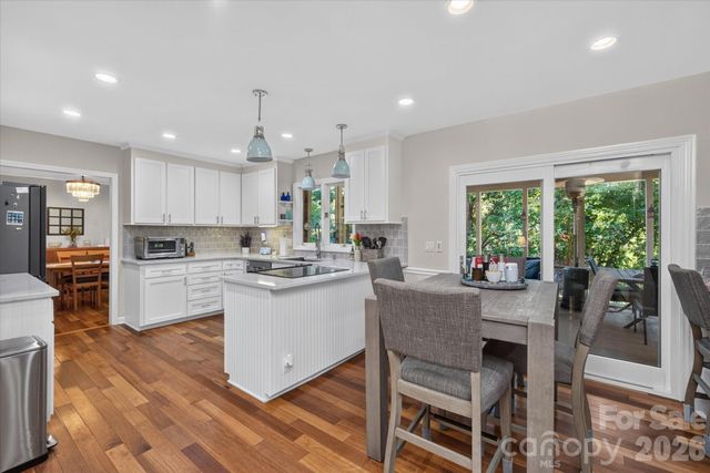 10009 Thomas Payne Circle, Charlotte, NC 28277