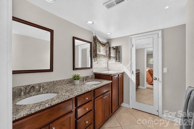 10009 Thomas Payne Circle, Charlotte, NC 28277