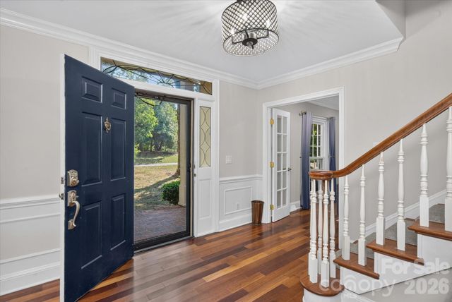 10009 Thomas Payne Circle, Charlotte, NC 28277