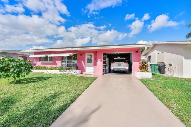 5011 NW 51st Street, Tamarac, FL 33319