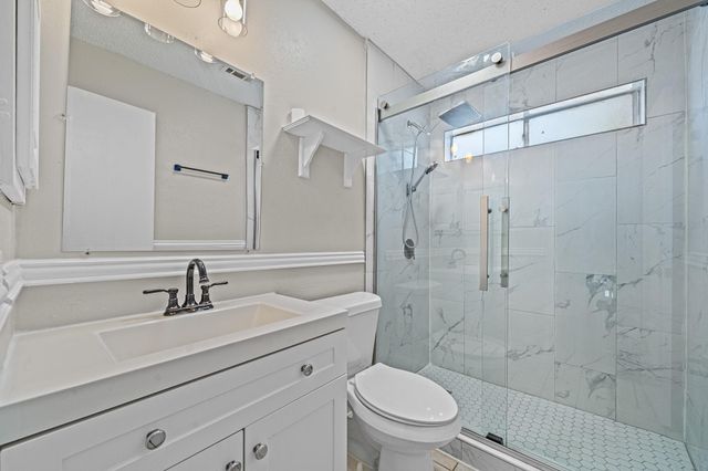 11123 Gatesden Drive, Tomball, TX 77377