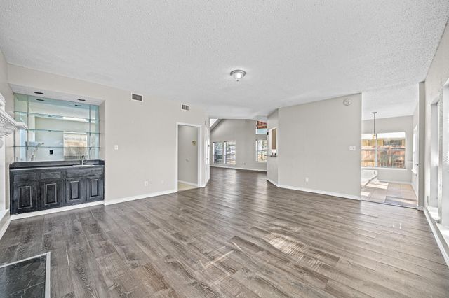 11123 Gatesden Drive, Tomball, TX 77377