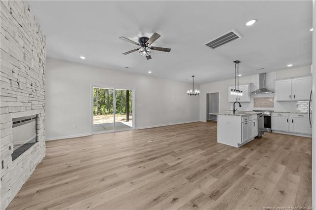 15881 Wildlife Lane, Wagram, NC 28396