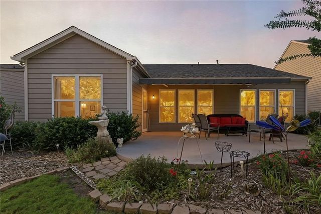 319 Westfield Bend, Woodstock, GA 30188