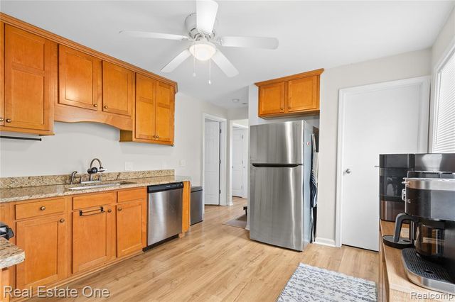 415 Taylor Avenue, Rochester, MI 48307