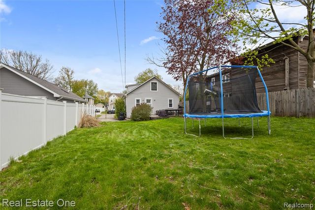 415 Taylor Avenue, Rochester, MI 48307
