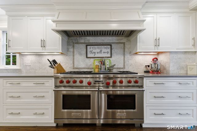 758 Smith Ridge Road, New Canaan, CT 06840