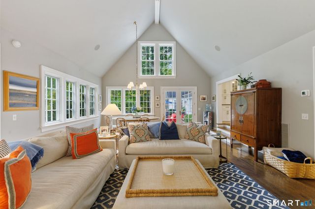 758 Smith Ridge Road, New Canaan, CT 06840